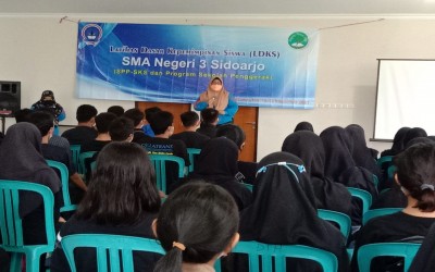 LDKS OSIS-MPK SMAN 3 SIDOARJO BERBASIS LEADERSHIP